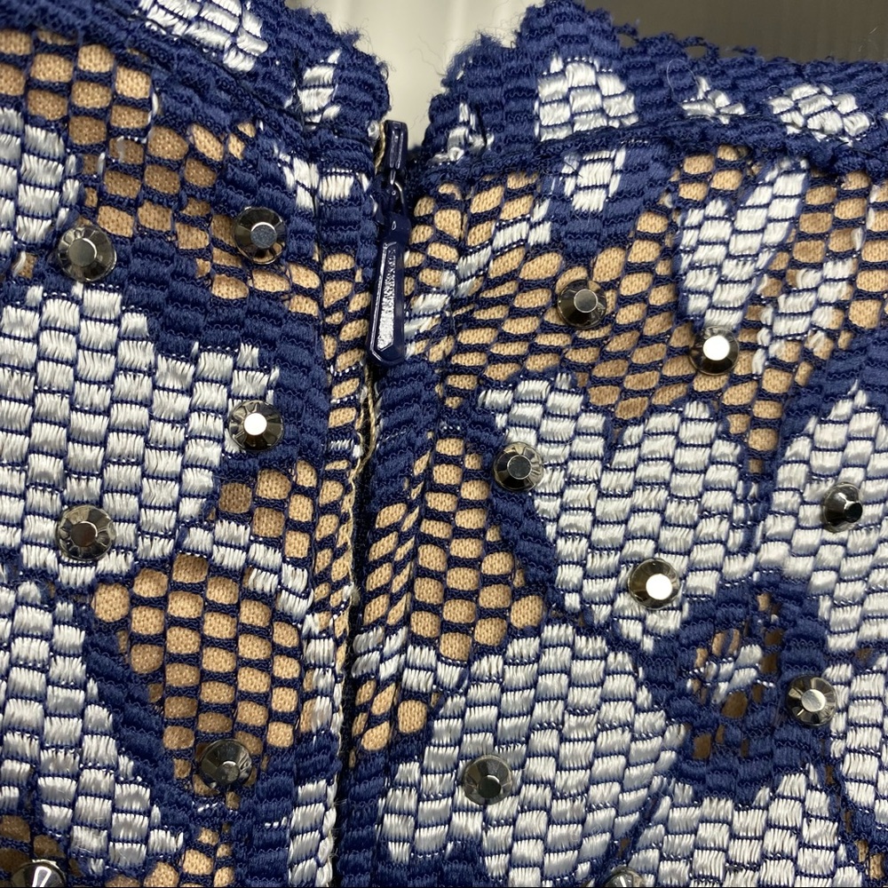 ๐ฅ๐พ Xscape New Sparkle / Lace Overlay Formal Dress Navy White Silver 6 - Picture 9 of 17